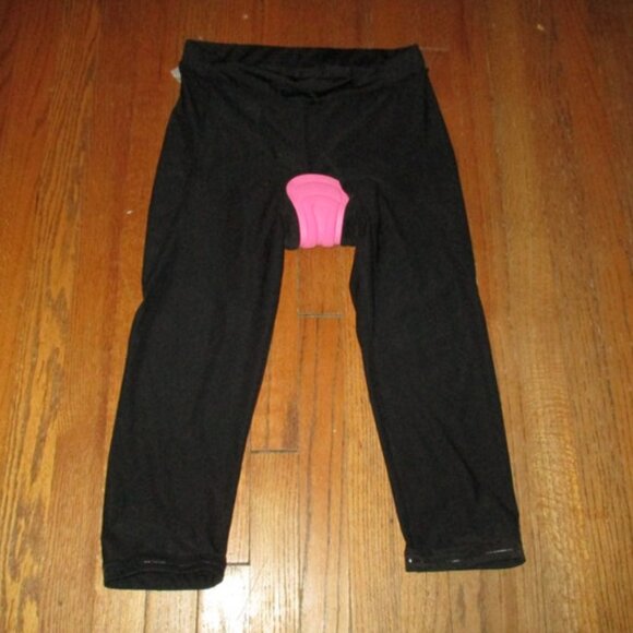NAVISKIN Black Fitted Padded Capri Cycle Pants - Picture 9 of 10